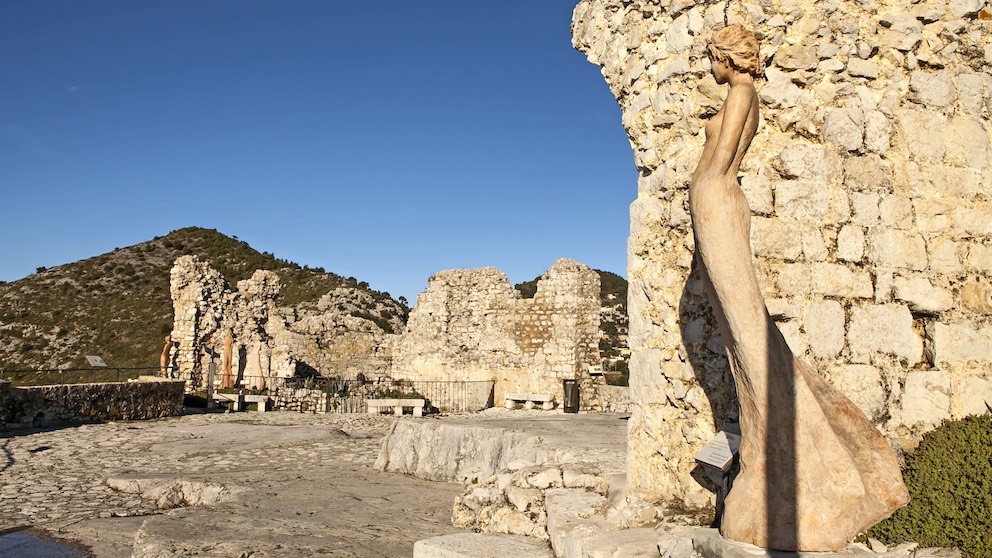 Eze castle ruins seen during a day trip with Sunny Days Prestige Travel. Image courtesy: Office de Tourisme d